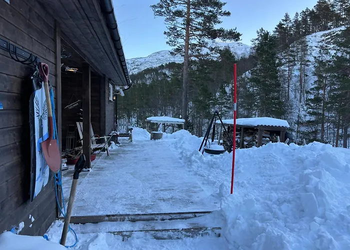 Modern Near Maldalsvatnet And Reinsnuten Holiday home *